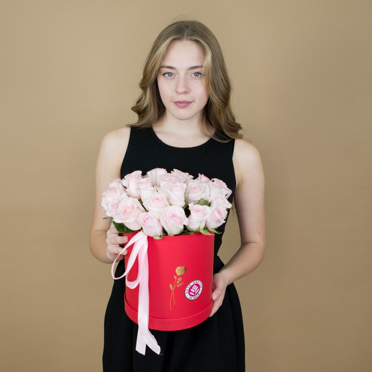 Розы розовые в шляпной коробке артикул: 36iv