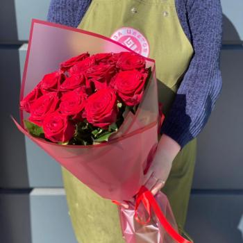 Красные розы 60 см 15 шт. (Россия) (артикул  6111iv)