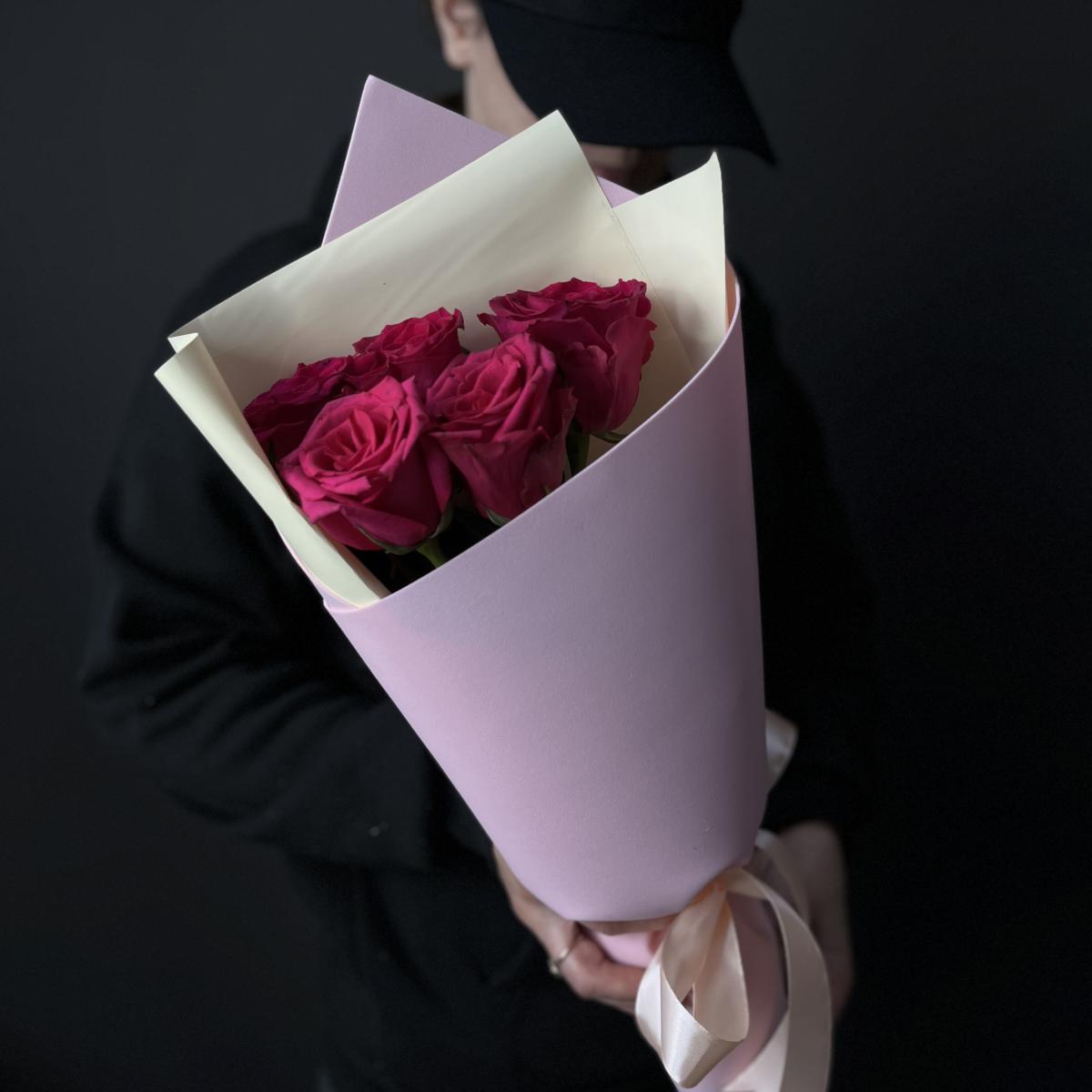 Розы розовые (Эквадор) 